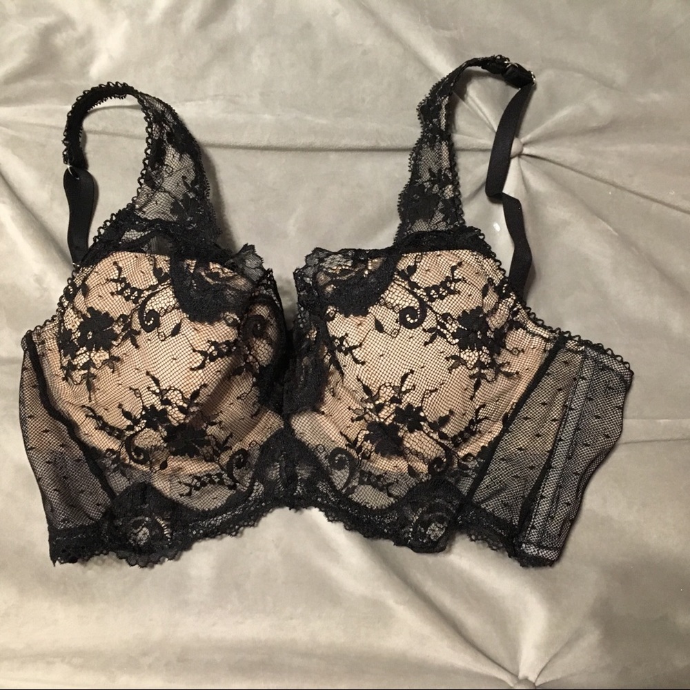 Black Lace Victoria Secret Bra 36C NEW